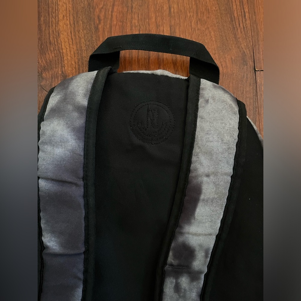 Neff Backpack - Picture 7 of 9